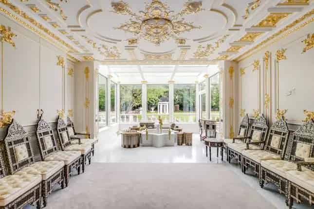 12-Bedroom House for Sale in Hampstead Garden Suburb