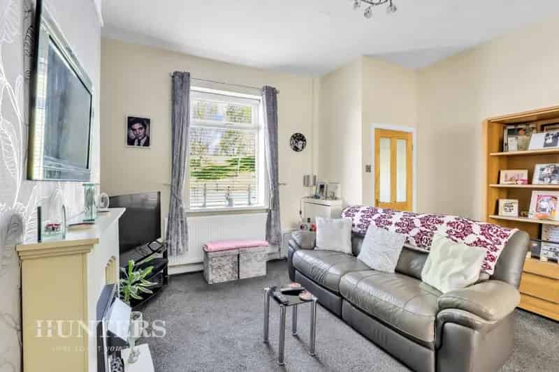 2 Bedroom End Terrace House For Sale