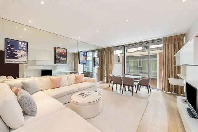 Flat to rent in Knightsbridge, London SW7