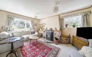 Spacious Family Home in Ideford with 1.3 Acres