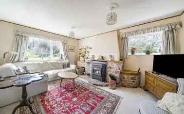 Spacious Family Home in Ideford with 1.3 Acres
