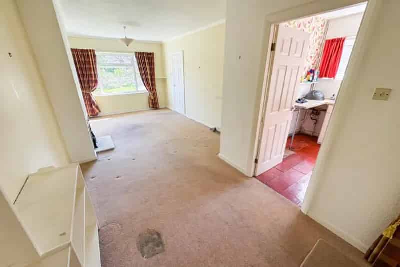 3 Bedroom House For Sale Alwoodley