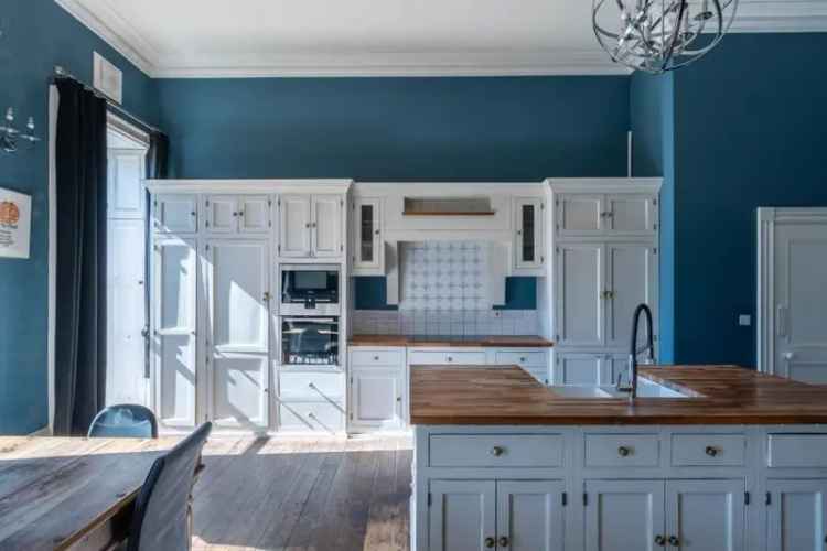 5 Bedroom Georgian Townhouse For Rent