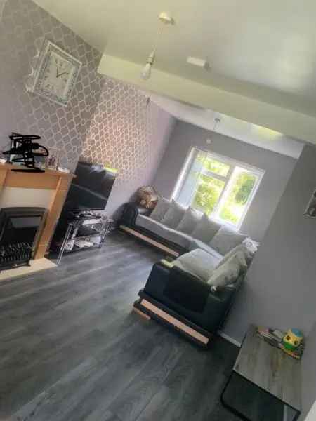 2 Bed Corner House Big Garden Sandwell Council