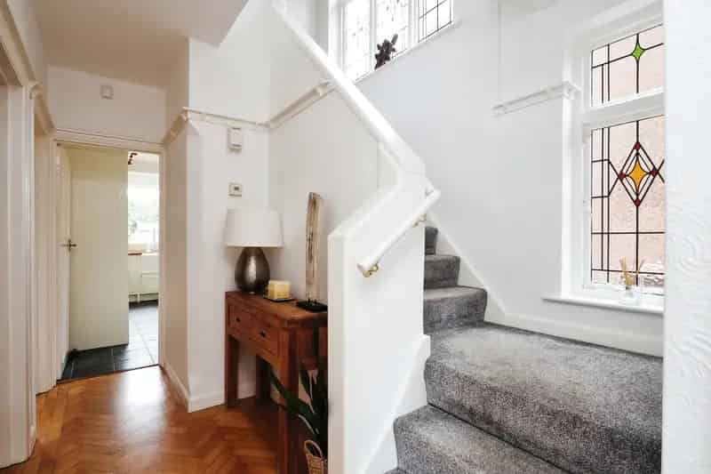3 Double Bedroom Detached Home With Period Features
