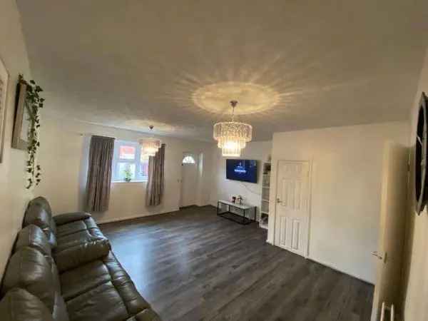 House For Rent in Manchester, England