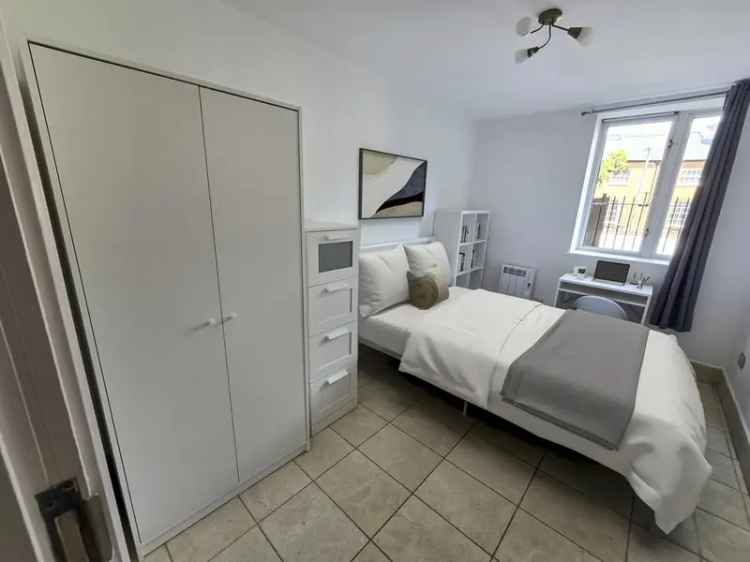 2 bedroom flat to rent