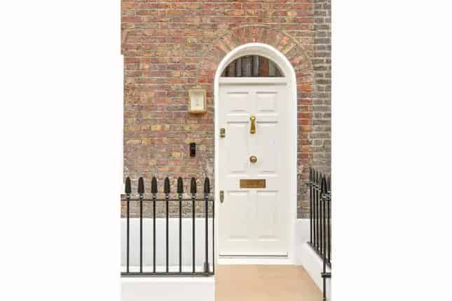 Detached House for Sale in Chelsea London