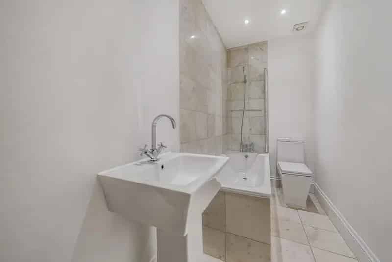 Spacious Duplex Flat near Westbourne Grove