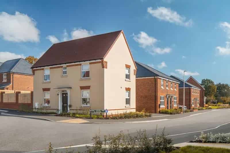 3 Bed House for Sale - Modern Living with Traditional Charm