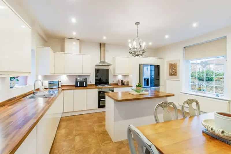 3 Bedroom Detached House for Sale Ossett West Yorkshire