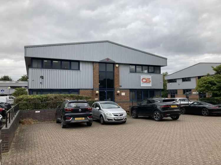 Air Conditioned Office to Let in Watford Business Park