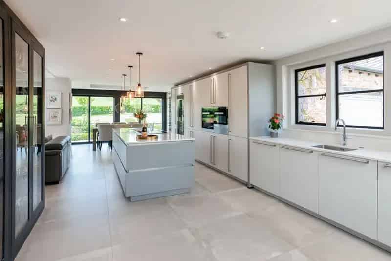 5 Bedroom Detached House for Sale Compton Fields Combrook