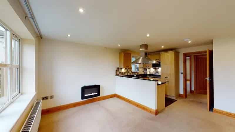 2 Bedroom Flat To Let