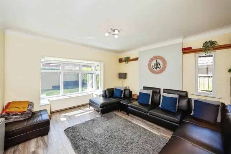 Four Bedroom Detached Bungalow with Large Garden and Off Street Parking