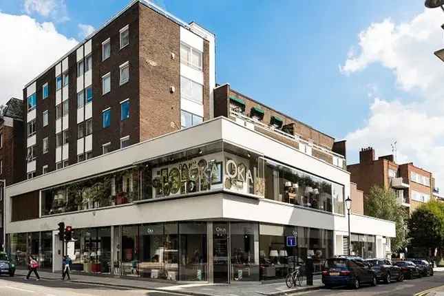 Flat to rent in Fulham Road, South Kensington SW3