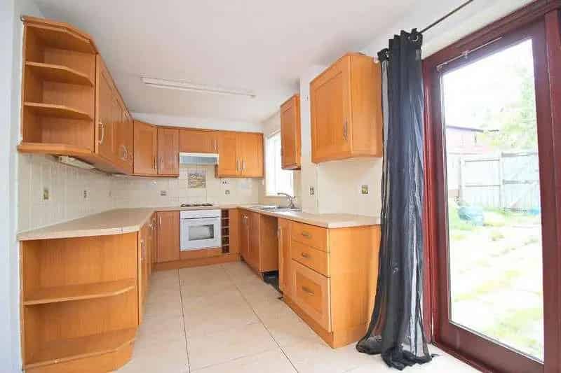 4 Bed House for Sale Near Shops and Schools