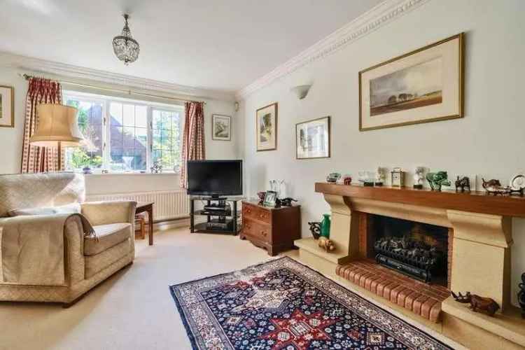 4 Bed Detached House For Sale