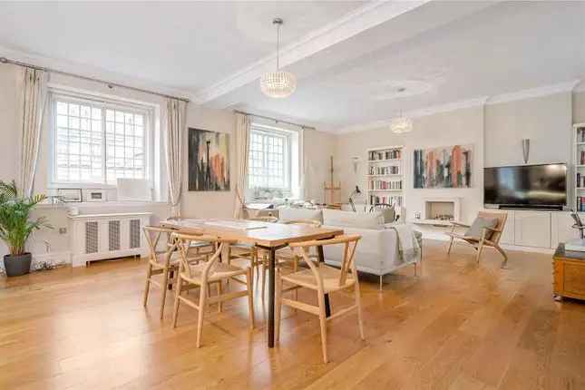 Flat for sale in Kingsway, London WC2B