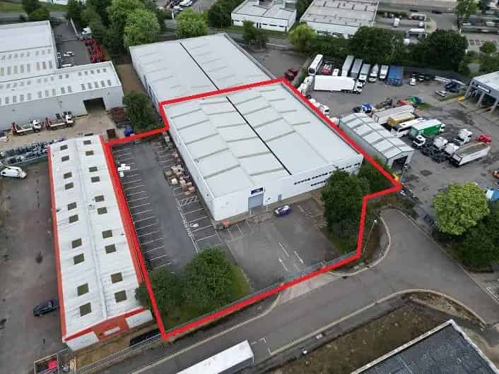 Modern Warehouse For Sale or Lease in Northampton