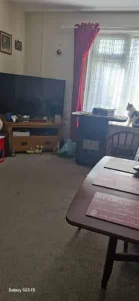 1 Bedroom Wheelchair Accessible Bungalow Near Schools Shops