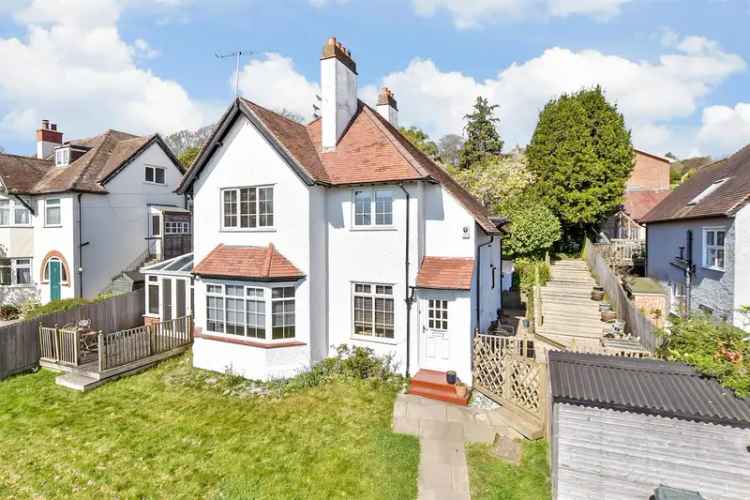 3 Bedroom Detached House for Sale Near Hythe
