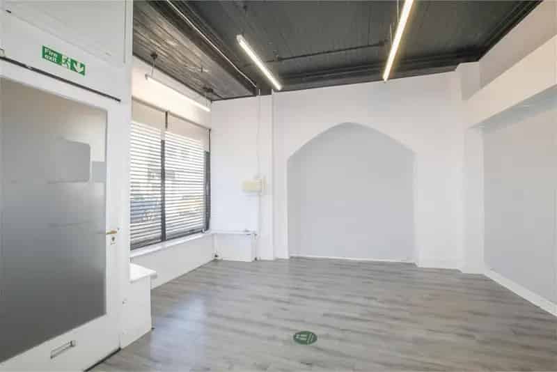 Commercial Space For Sale Largs