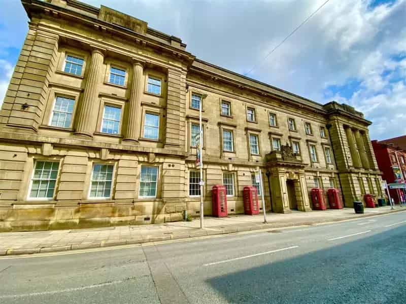 1 Bedroom Apartment Bolton Town Centre Modern Furnished