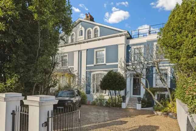 Stunning Grade II Listed Captain's House Blackheath Village