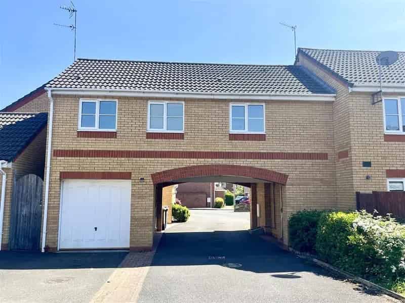 1 Bedroom Coach House for Sale