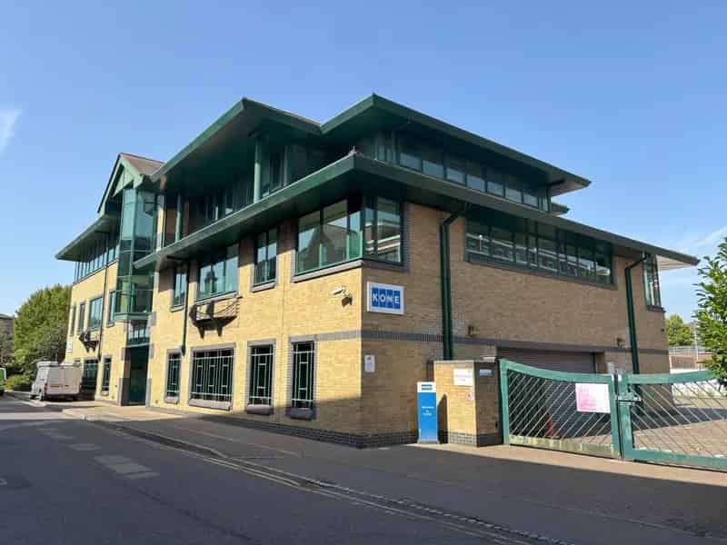 Commercial property For Rent , Kingsway, Scunthorpe, England