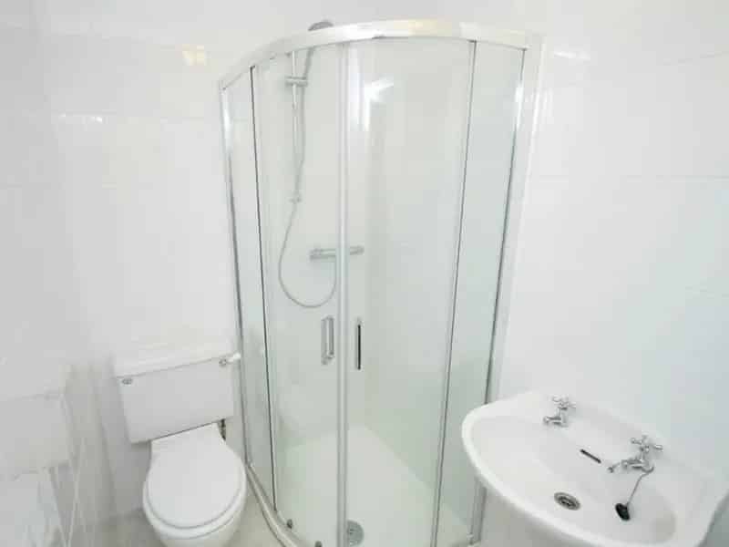 1-Bedroom Furnished Flat Near Keighley Train Station