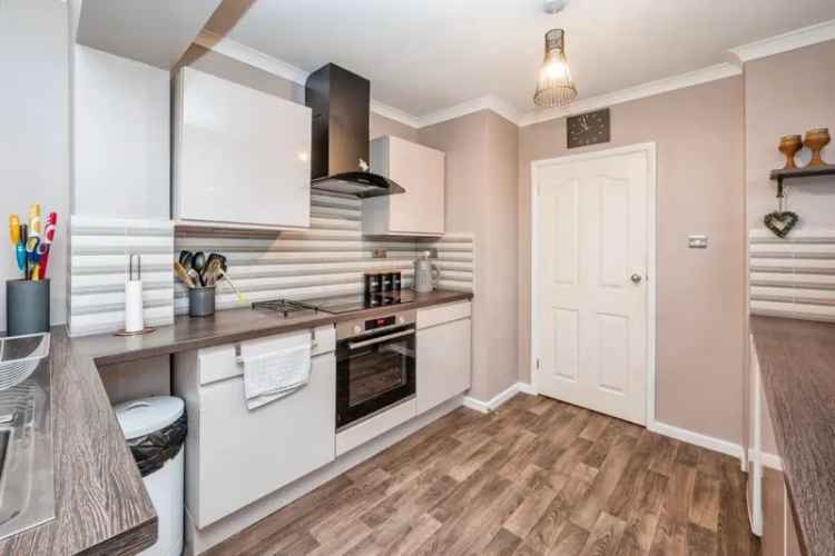 Immaculate 2-Bed Semi-Detached Bungalow Bradwell