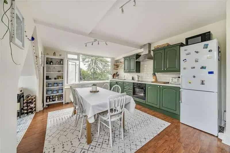 3 Bed Flat for Sale Top Floor Conversion Private Garage