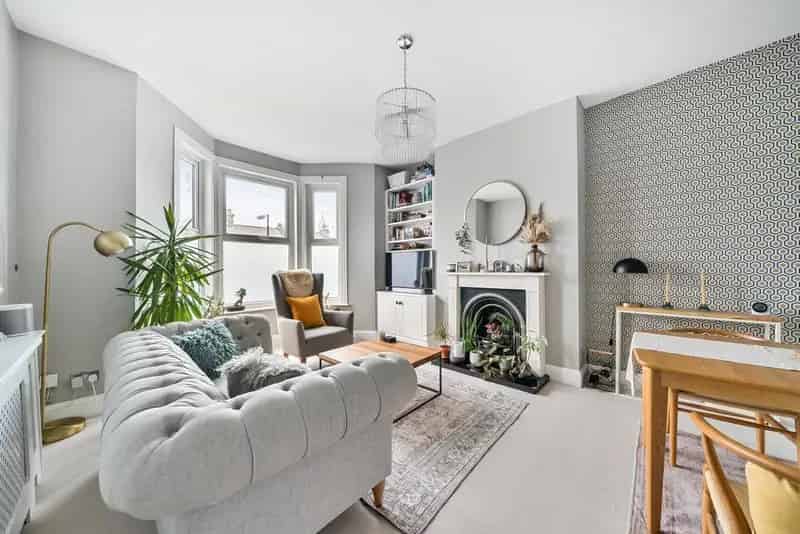 Stunning 1-Bed Split Level Flat near Telegraph Hill