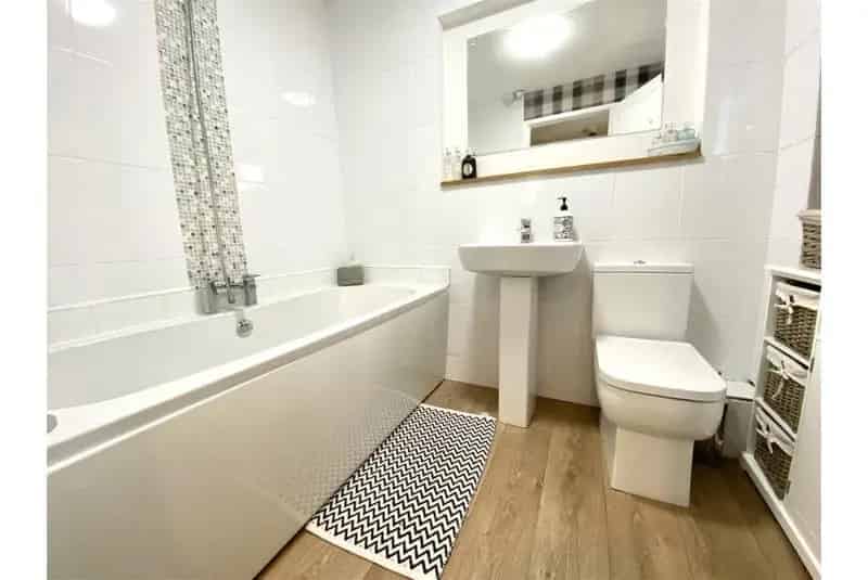 3 Bed Detached House for Sale