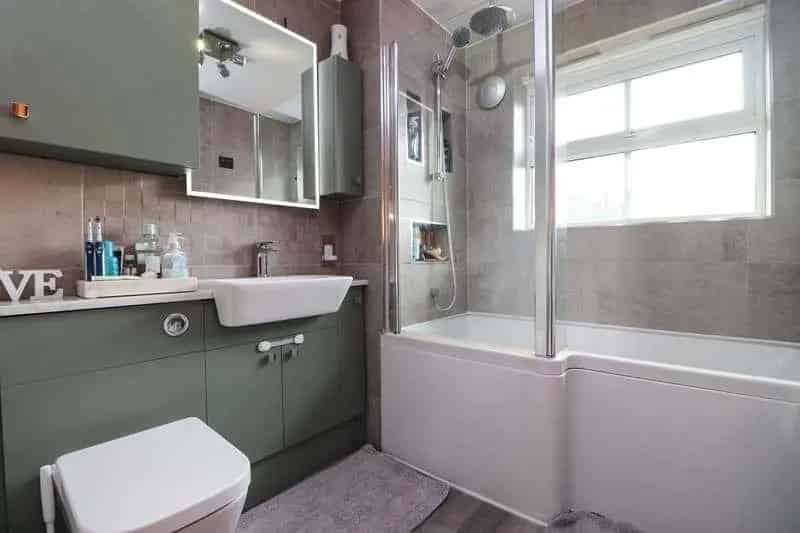 3 bed house for sale