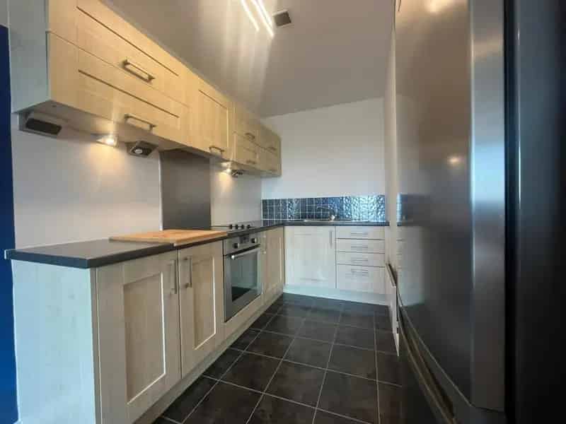 1 bedroom Flat
 To Let