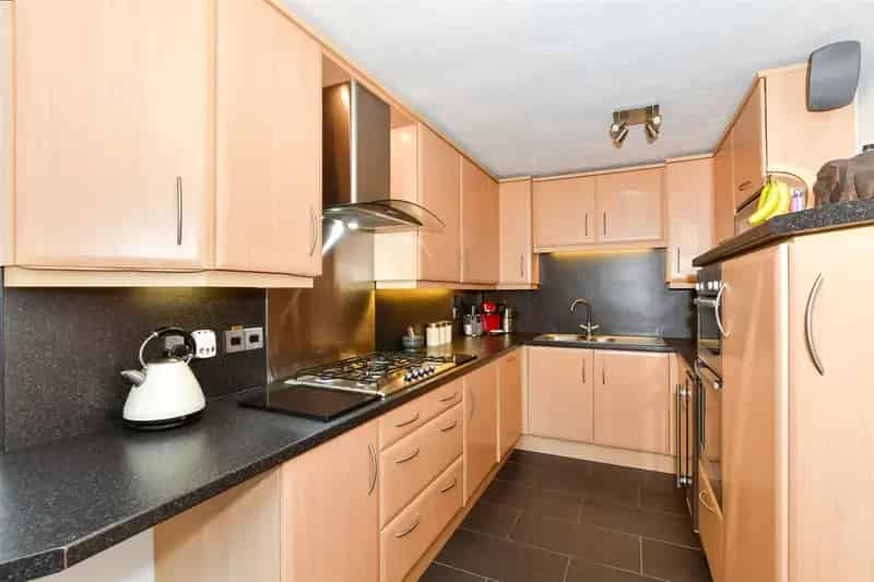 5 Bedroom Detached House for Sale in Walderslade