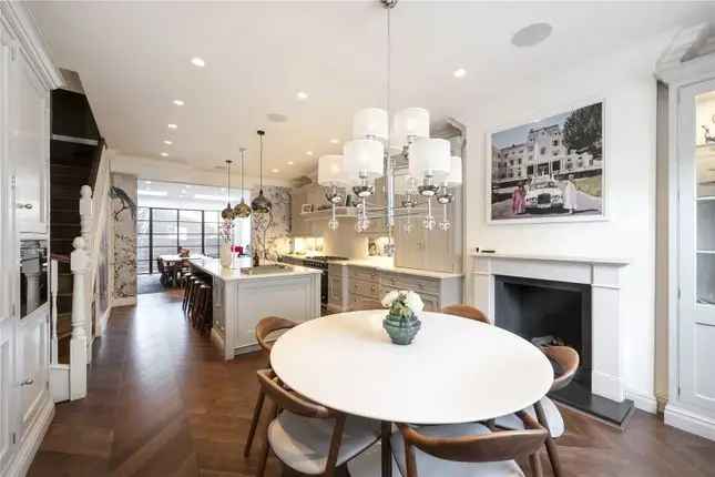 4 Bedroom Family House for Sale Lamont Road London SW10