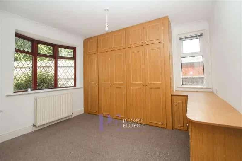 3 Bed Dormer Bungalow for Sale in Hinckley