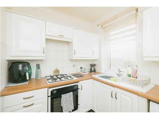 2 bedroom flat  for sale