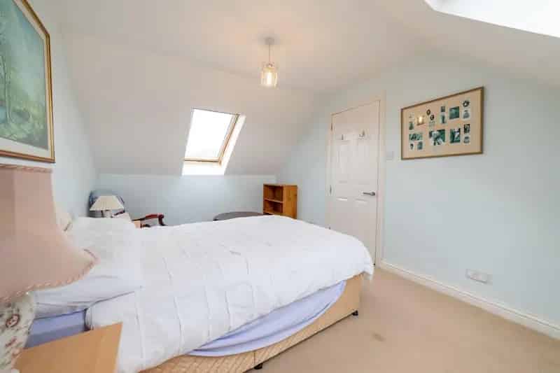 5 Bed Detached House For Sale