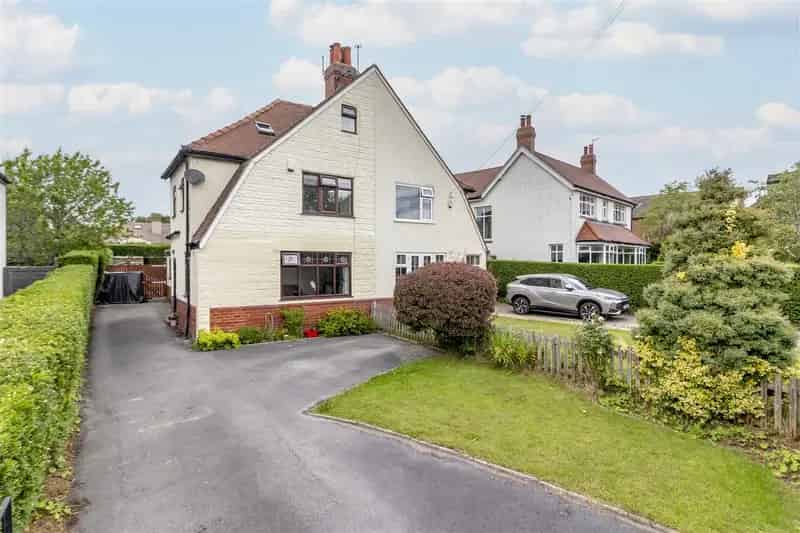 4 Bedroom Semi-Detached House for Rent