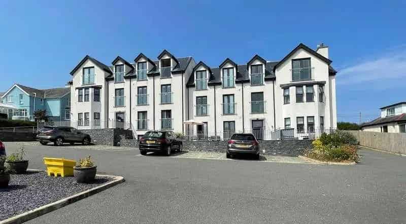2 Bed Flat for Sale near Benllech Beach