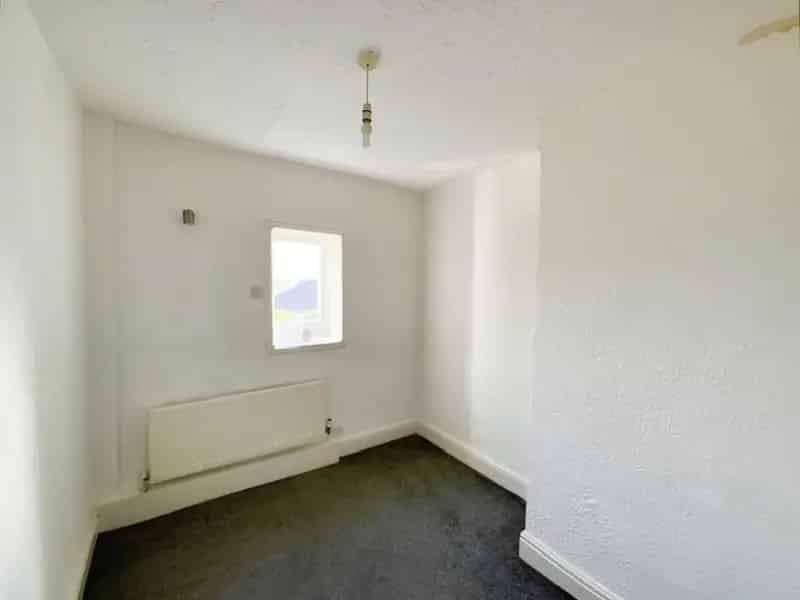 2 Bed House for Sale Near Transport Links