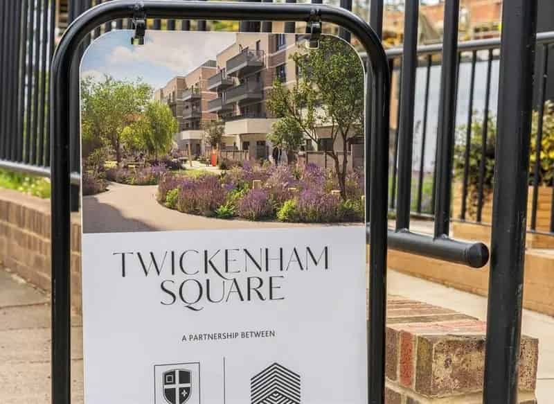 Twickenham Square Apartment 2 Bed 2 Bath Parking