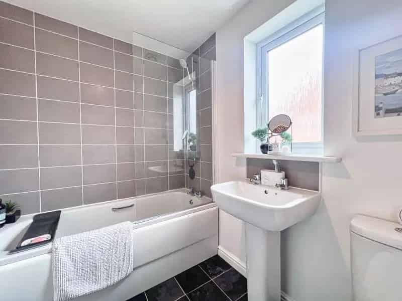 3 Bed House for Sale Near Princess of Wales Hospital