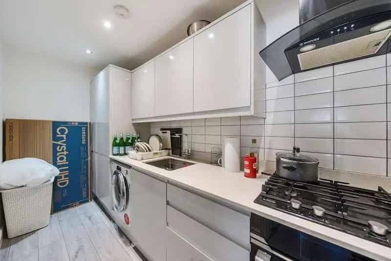 1 Bed House for Sale near Maidenhead Station