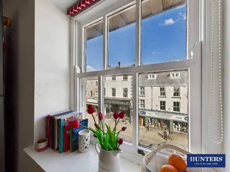 2 Bed Flat for Sale Kendal Town Centre Parking